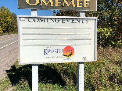 Omemee entrance sign