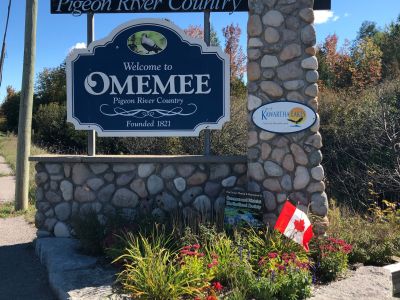 Omemee entrance sign